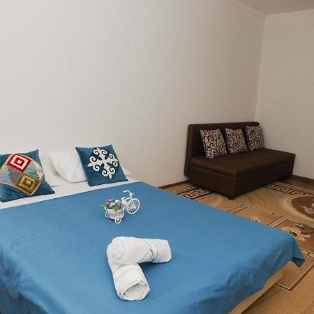 Appartement Reliablehouse 2-Х Комнатная Квартира В Центре à Almaty Extérieur photo