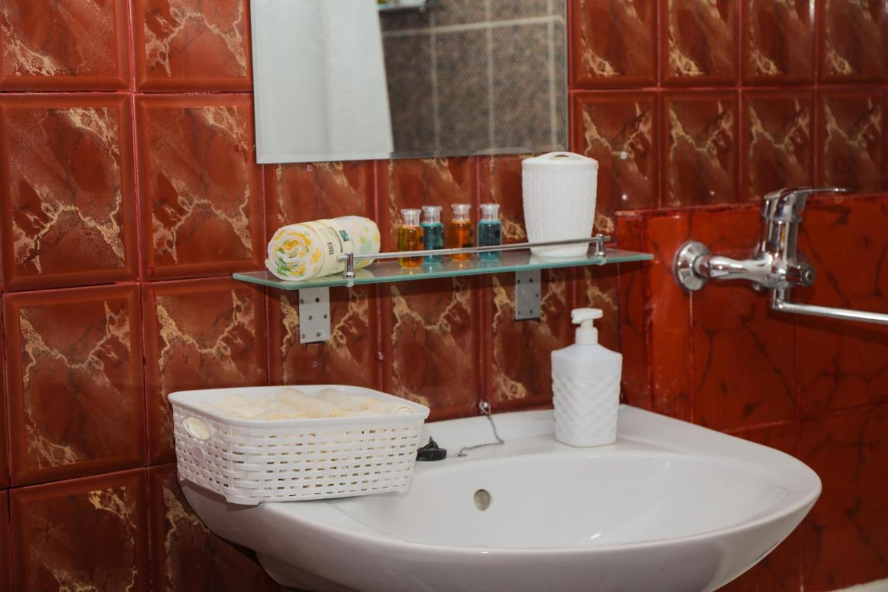 Appartement Reliablehouse 2-Х Комнатная Квартира В Центре à Almaty Extérieur photo
